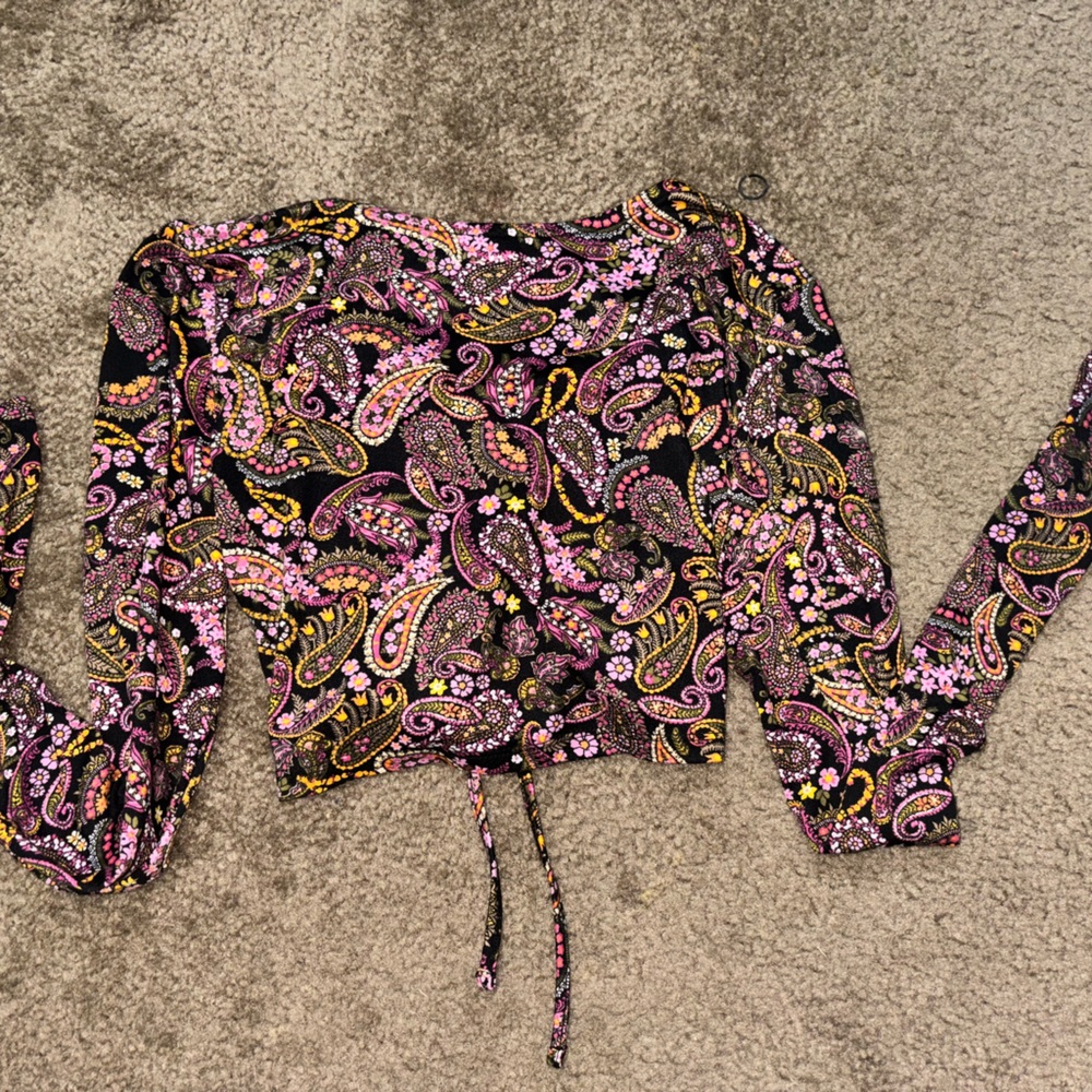 Full Circle Trends Open Back Crop Top
